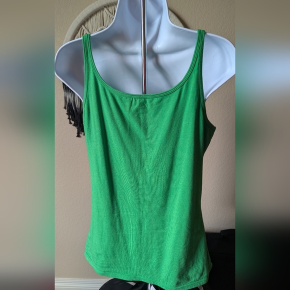 NY&Co. - Picture 2 of 3